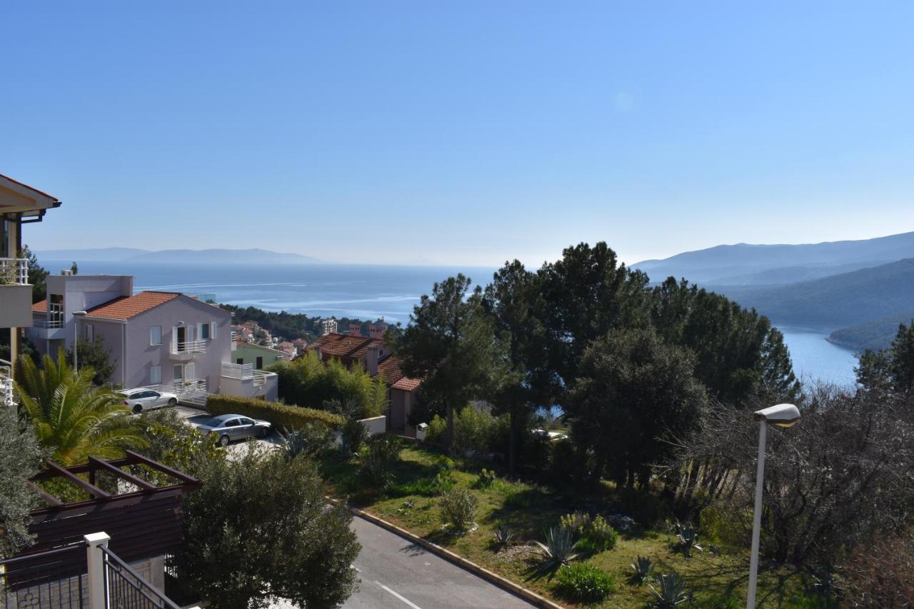 Mare And Terra Apartments Rabac Eksteriør bilde